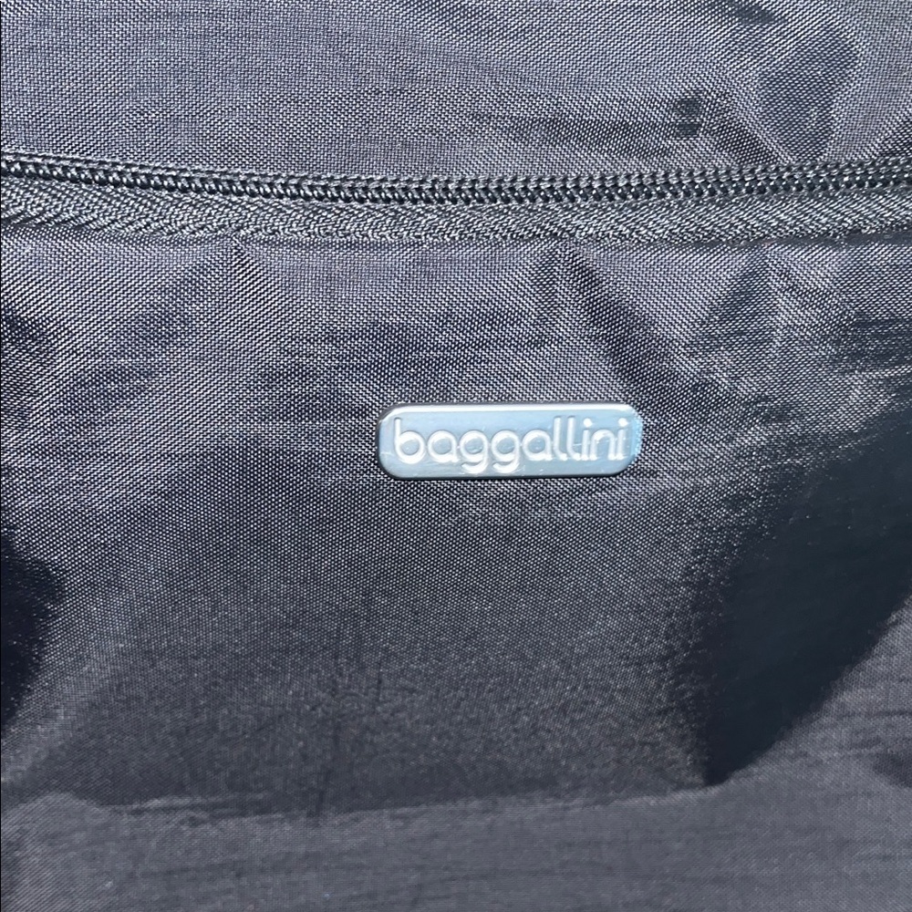 Baggallini Joey Large Crossbody Black - Picture 7 of 12